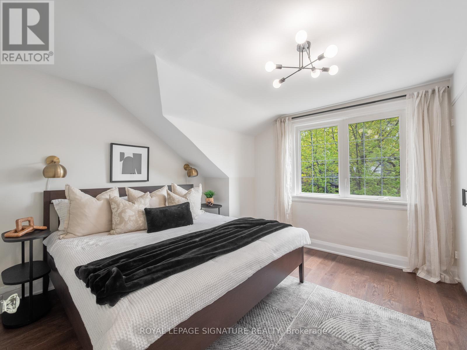 422 Davisville Avenue, Toronto, Ontario  M4S 1H6 - Photo 15 - C13111020