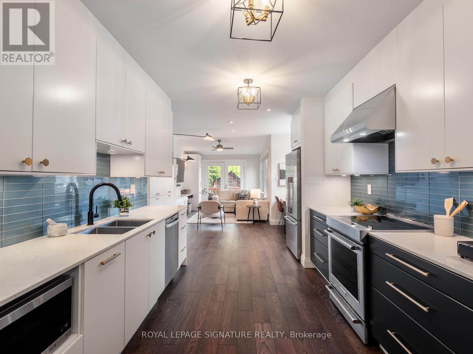 422 Davisville Avenue, Toronto, Ontario  M4S 1H6 - Photo 9 - C13111020