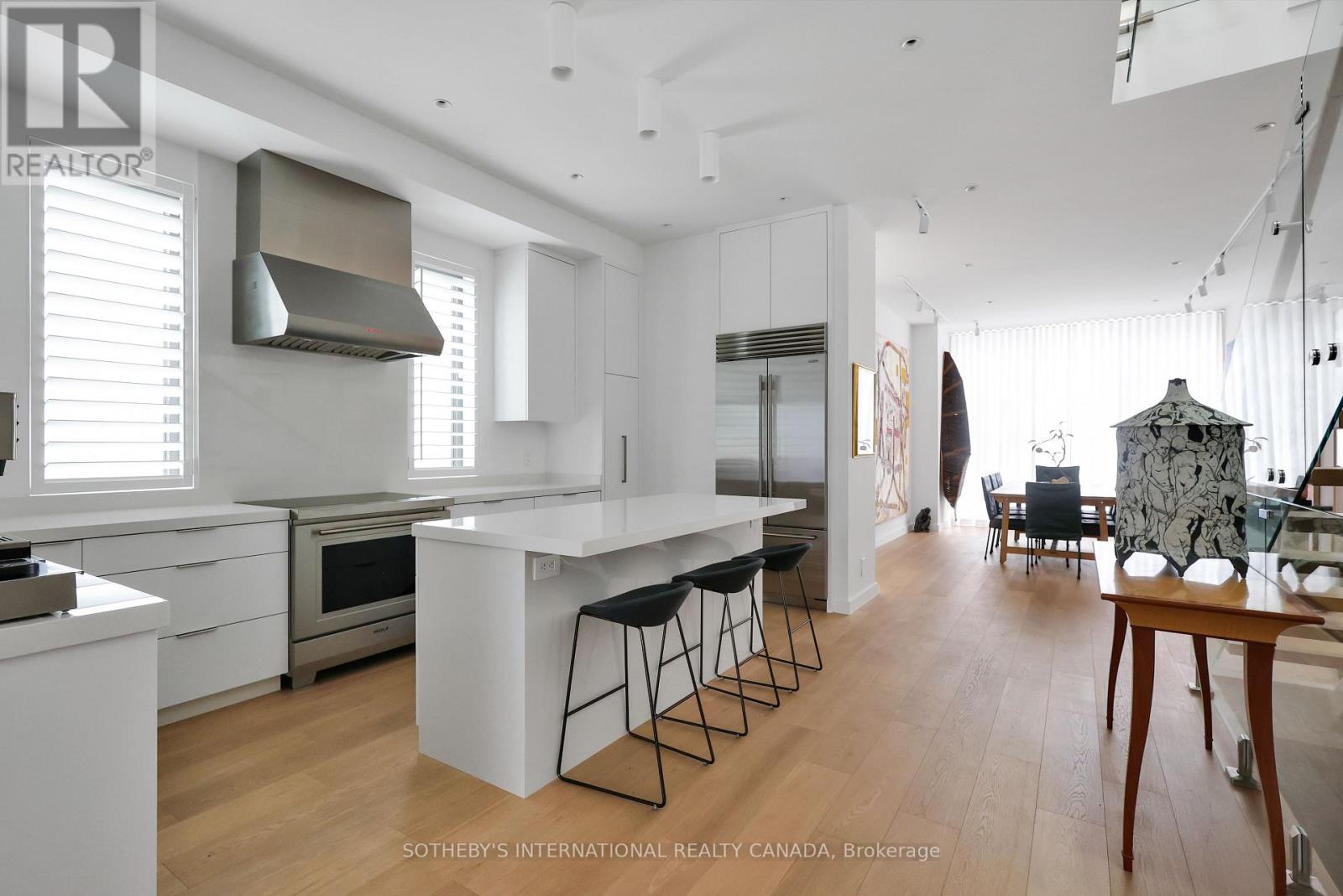 323 St Clair Avenue E, Toronto, Ontario  M4T 1P3 - Photo 11 - C13111062