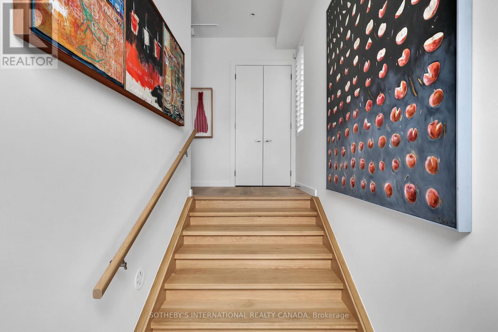 323 St Clair Avenue E, Toronto, Ontario  M4T 1P3 - Photo 3 - C13111062