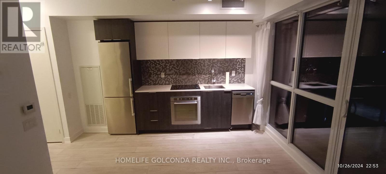 809 - 2 Sonic Way, Toronto, Ontario  M3C 0P2 - Photo 4 - C13111068