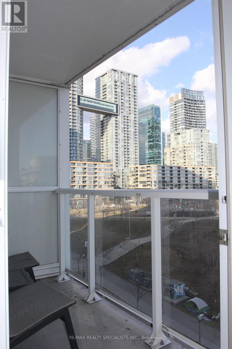 707 - 75 Queens Wharf Road, Toronto, Ontario  M5V 0J8 - Photo 10 - C13111090