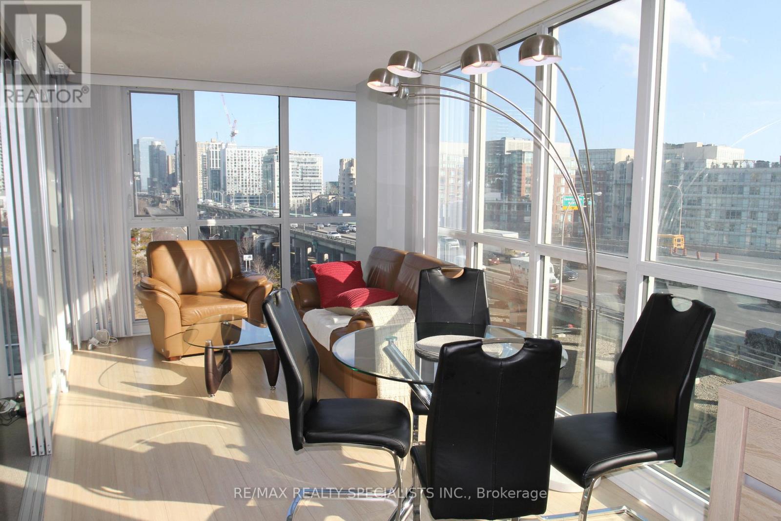 707 - 75 Queens Wharf Road, Toronto, Ontario  M5V 0J8 - Photo 2 - C13111090