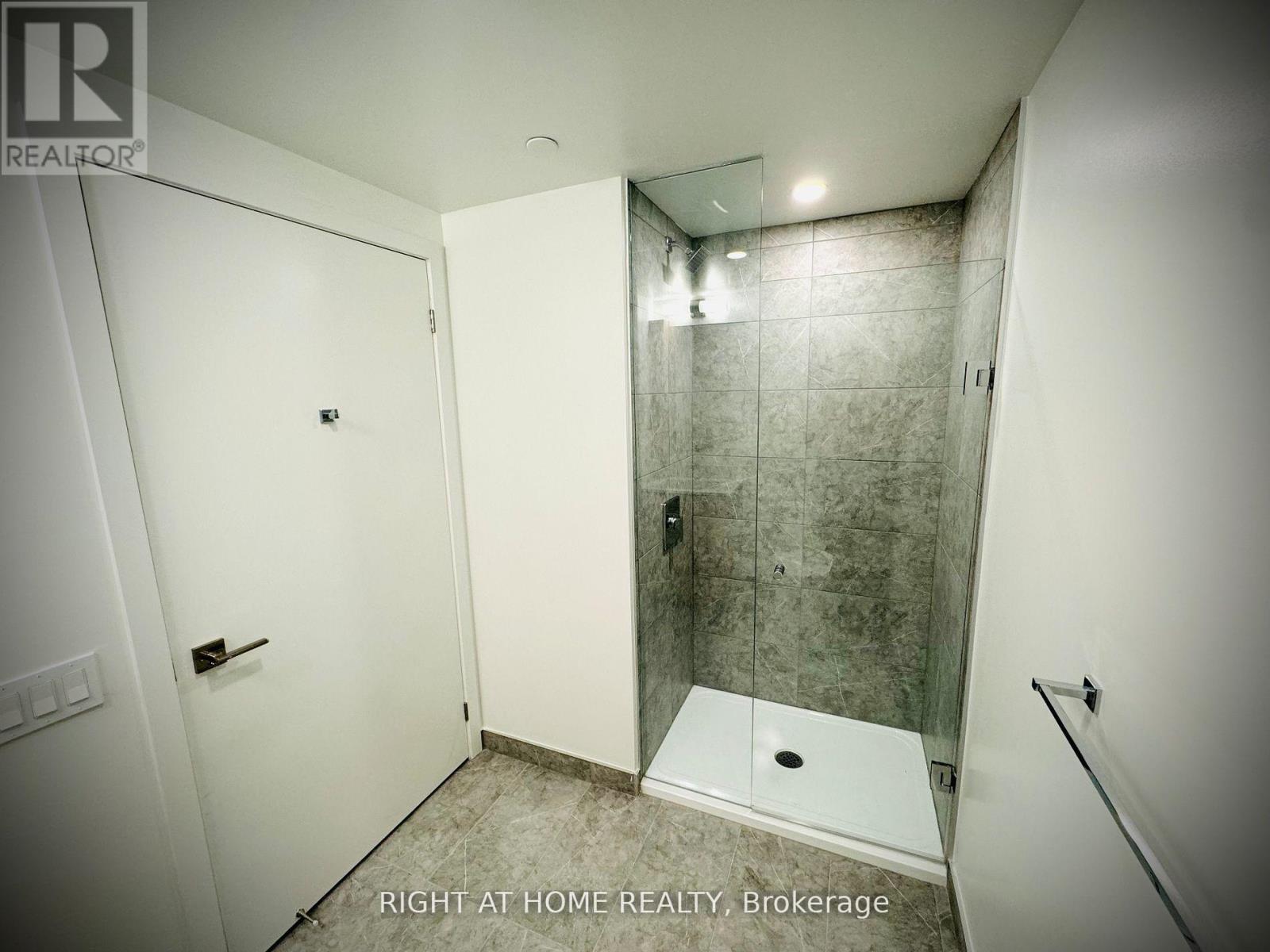 3818 - 82 Dalhousie Street, Toronto, Ontario  M5H 0C5 - Photo 6 - C13111154