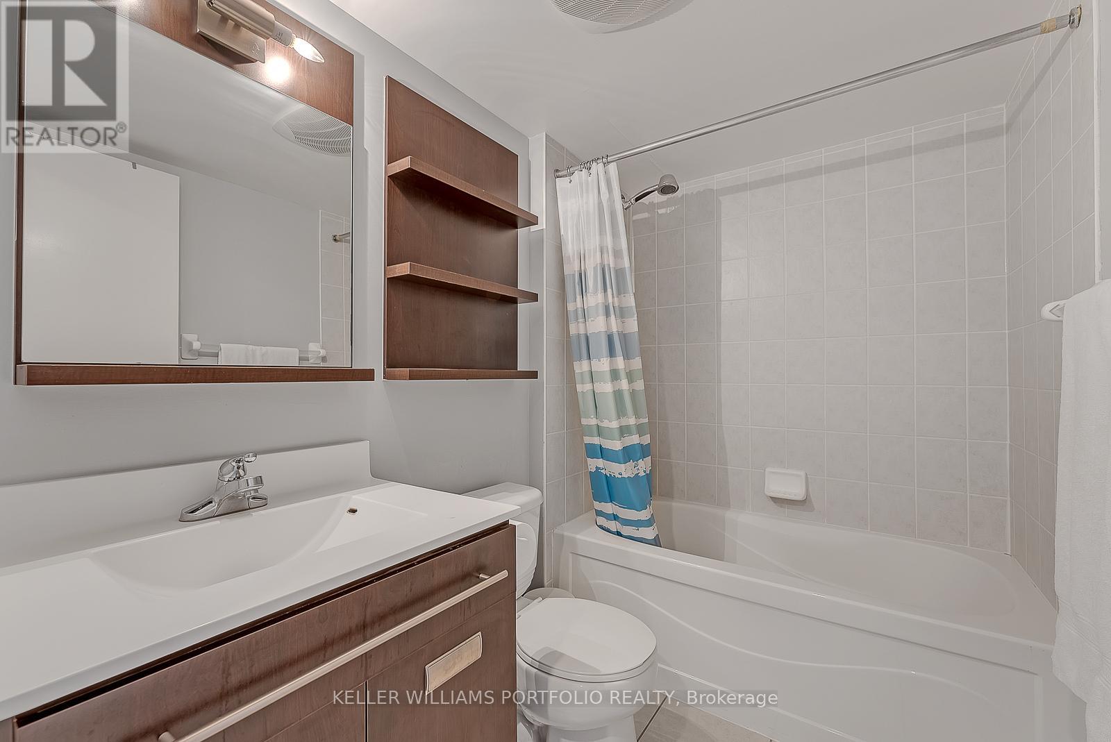 2301 - 80 Western Battery Road, Toronto, Ontario  M6K 3S1 - Photo 12 - C13111158