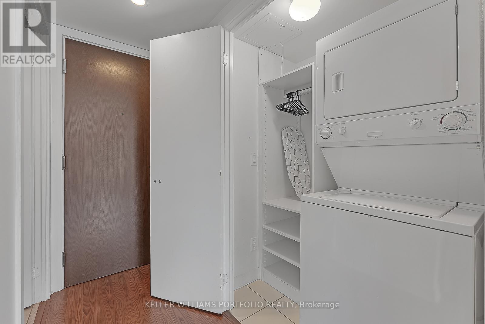 2301 - 80 Western Battery Road, Toronto, Ontario  M6K 3S1 - Photo 13 - C13111158
