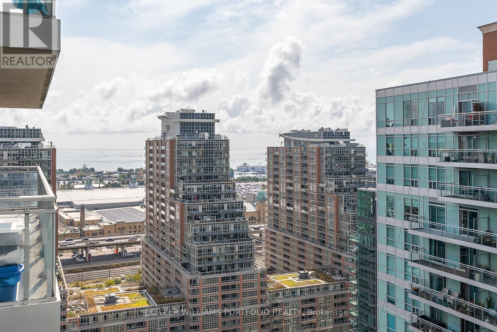 2301 - 80 Western Battery Road, Toronto, Ontario  M6K 3S1 - Photo 16 - C13111158