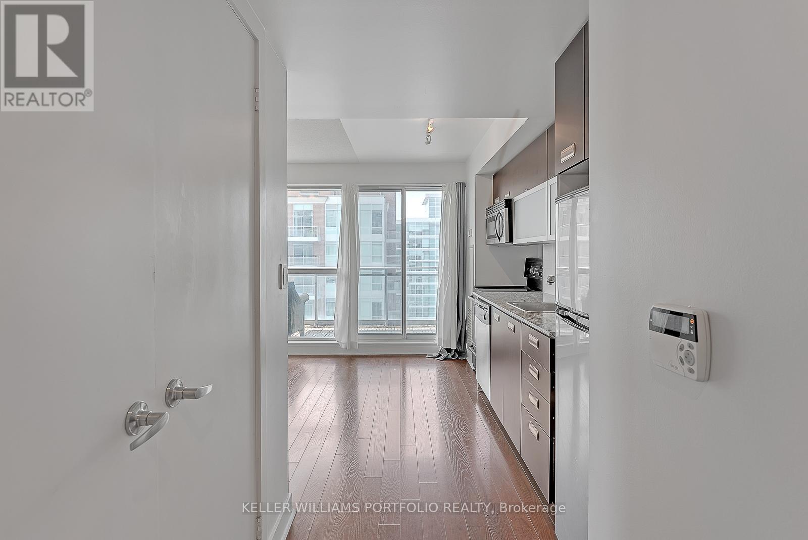 2301 - 80 Western Battery Road, Toronto, Ontario  M6K 3S1 - Photo 2 - C13111158