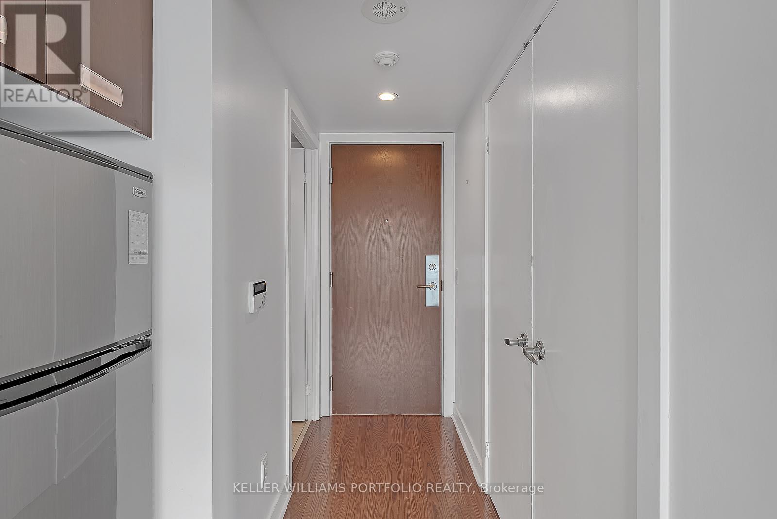 2301 - 80 Western Battery Road, Toronto, Ontario  M6K 3S1 - Photo 3 - C13111158