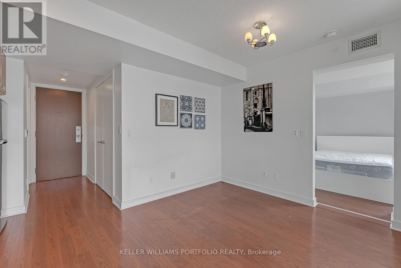 2301 - 80 Western Battery Road, Toronto, Ontario  M6K 3S1 - Photo 6 - C13111158