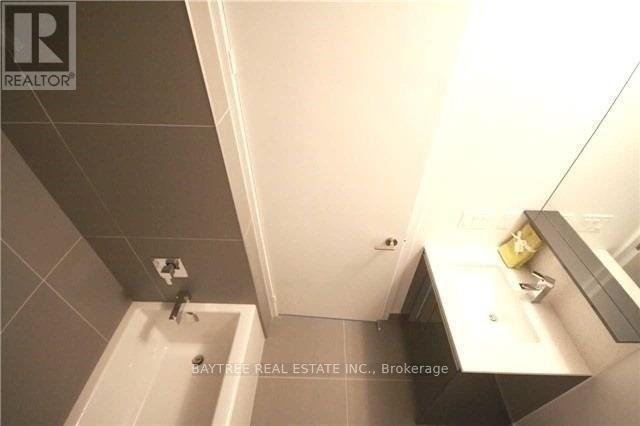 405 - 20 Gladstone Avenue, Toronto, Ontario  M6J 0E9 - Photo 7 - C13111232