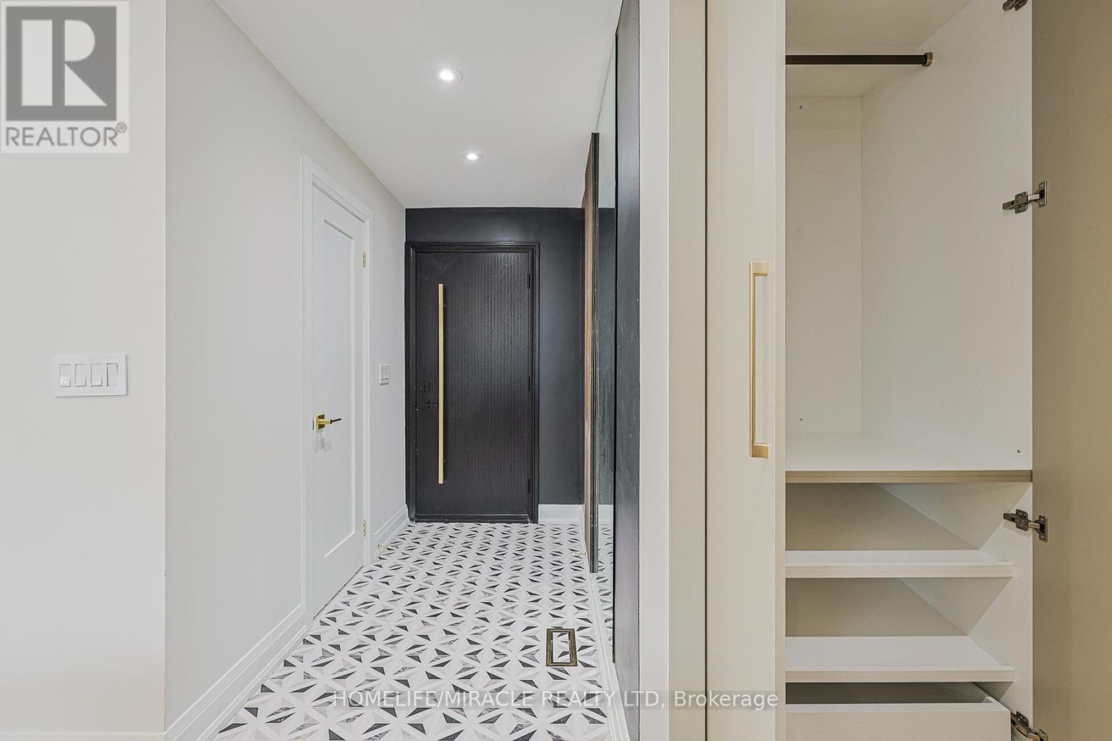 158 Cass Avenue, Toronto, Ontario  M1T 2B7 - Photo 14 - E13110878