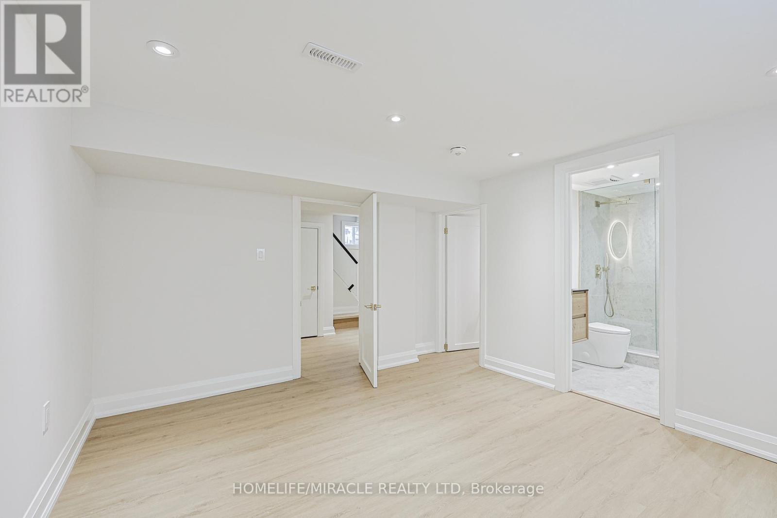 158 Cass Avenue, Toronto, Ontario  M1T 2B7 - Photo 29 - E13110878