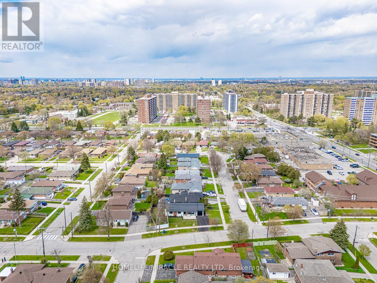 158 Cass Avenue, Toronto, Ontario  M1T 2B7 - Photo 41 - E13110878