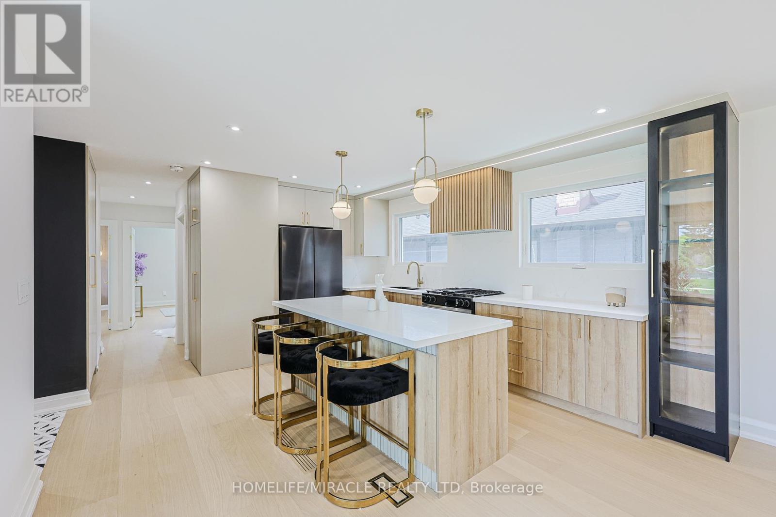 158 Cass Avenue, Toronto, Ontario  M1T 2B7 - Photo 9 - E13110878
