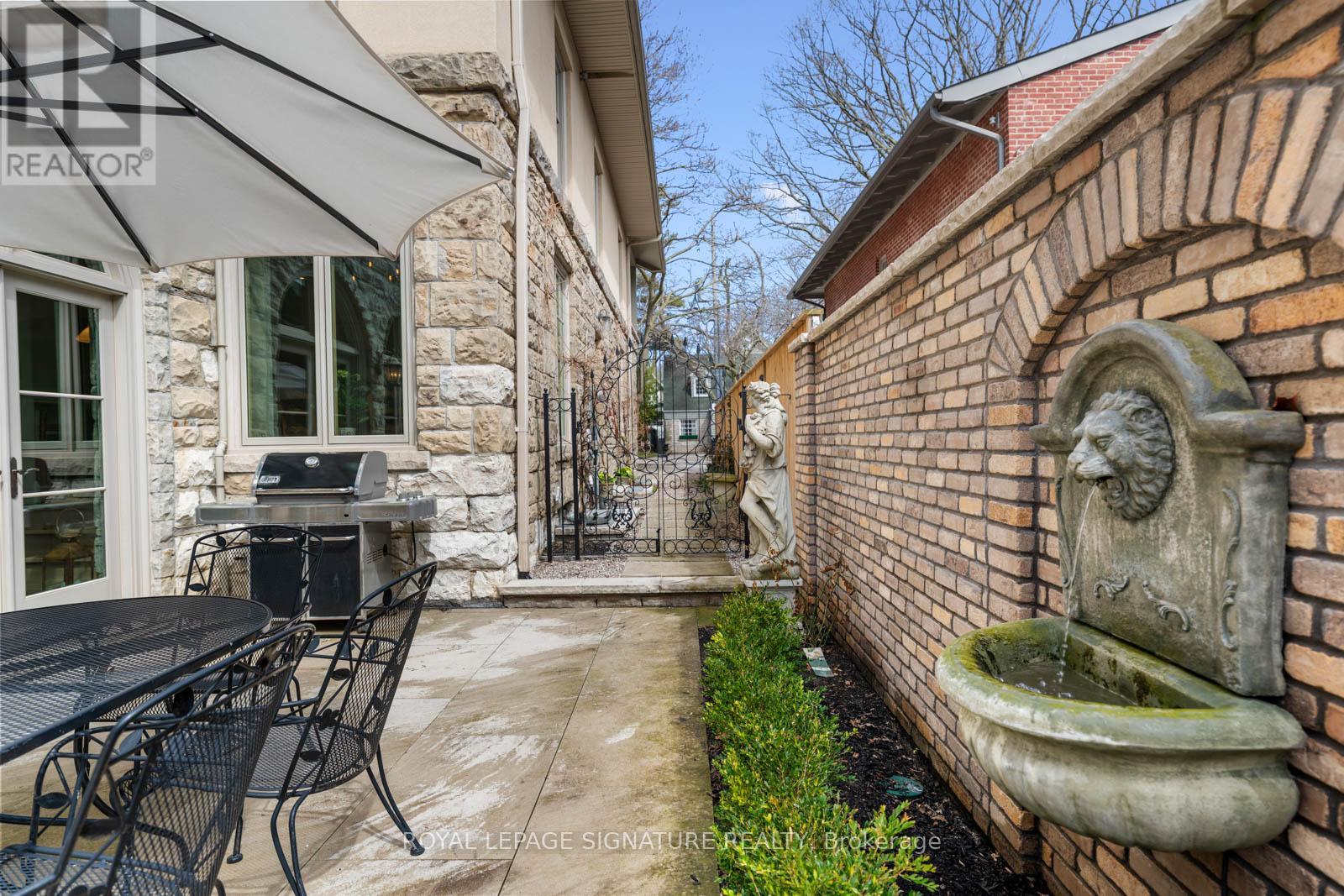 4 Neville Park Boulevard, Toronto, Ontario  M4E 3P6 - Photo 46 - E13110966