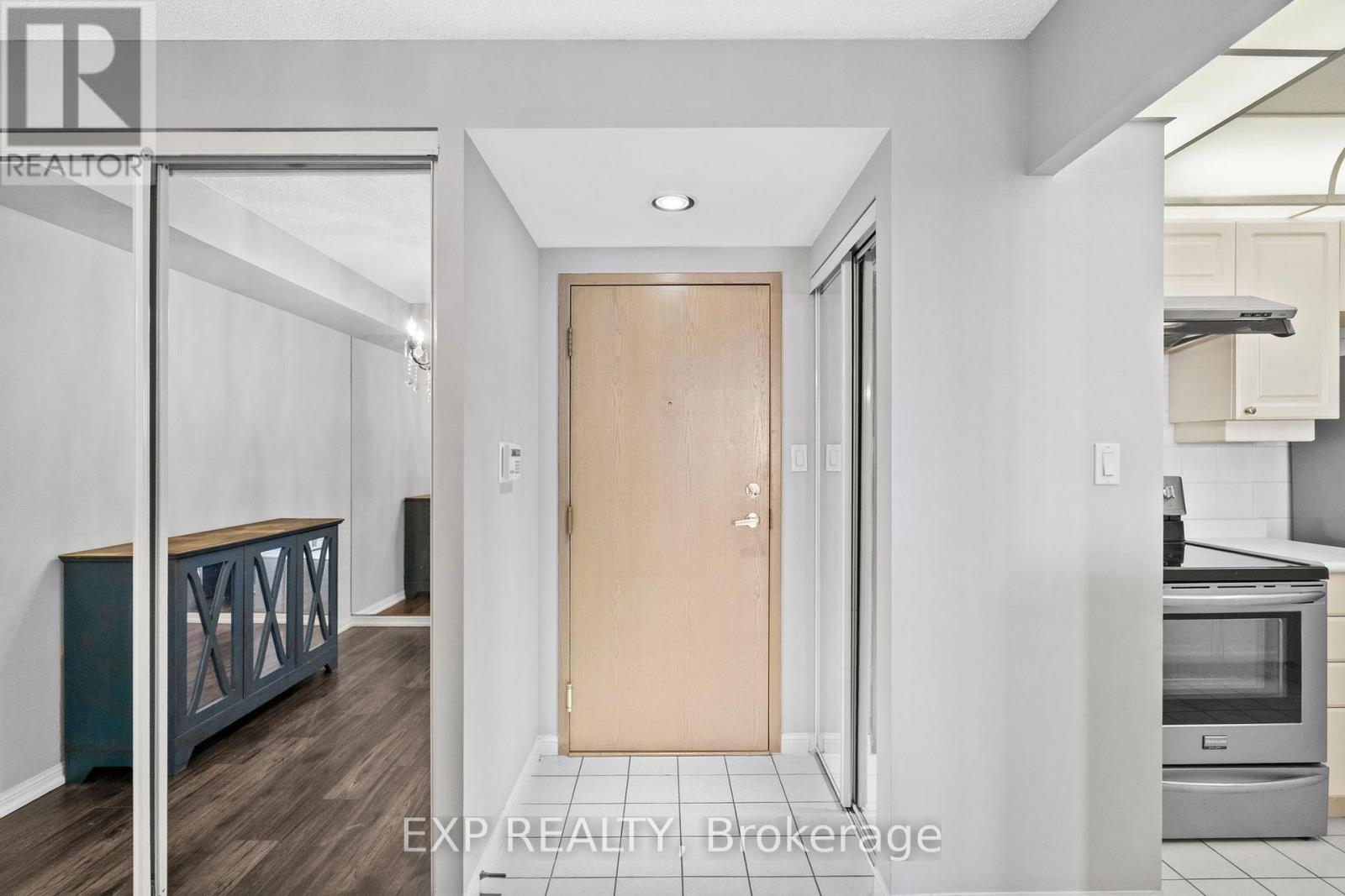 1212 - 88 Corporate Drive, Toronto, Ontario  M1H 3G6 - Photo 3 - E13111092