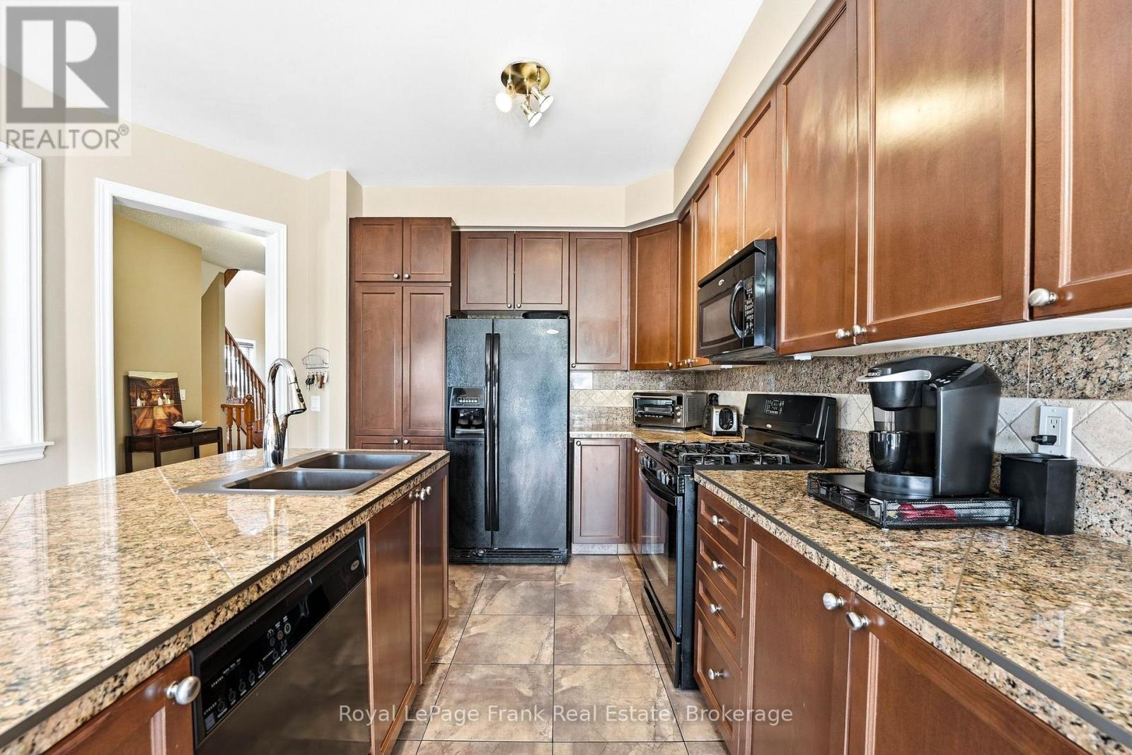 115 Southfield Avenue, Clarington, Ontario  L1E 3K1 - Photo 6 - E13111226