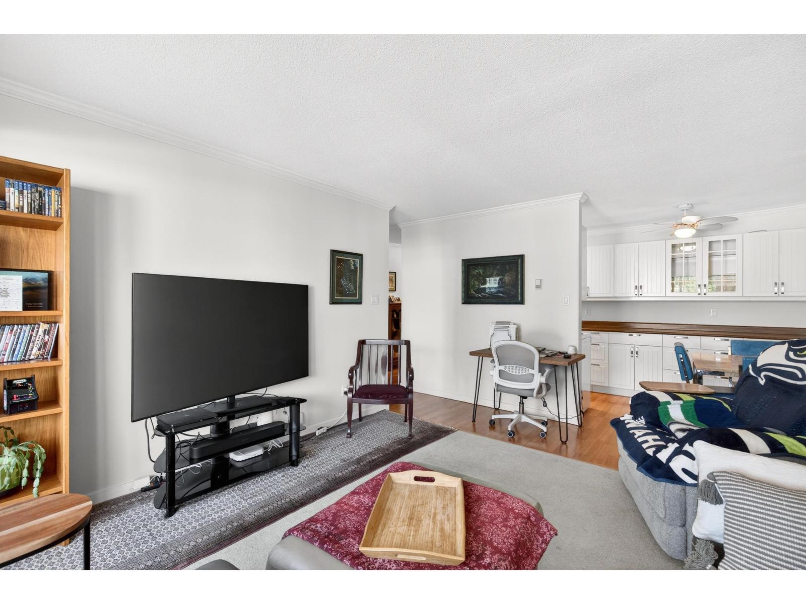 202 1331 Fir Street, White Rock, British Columbia  V4B 4B3 - Photo 6 - R3119945