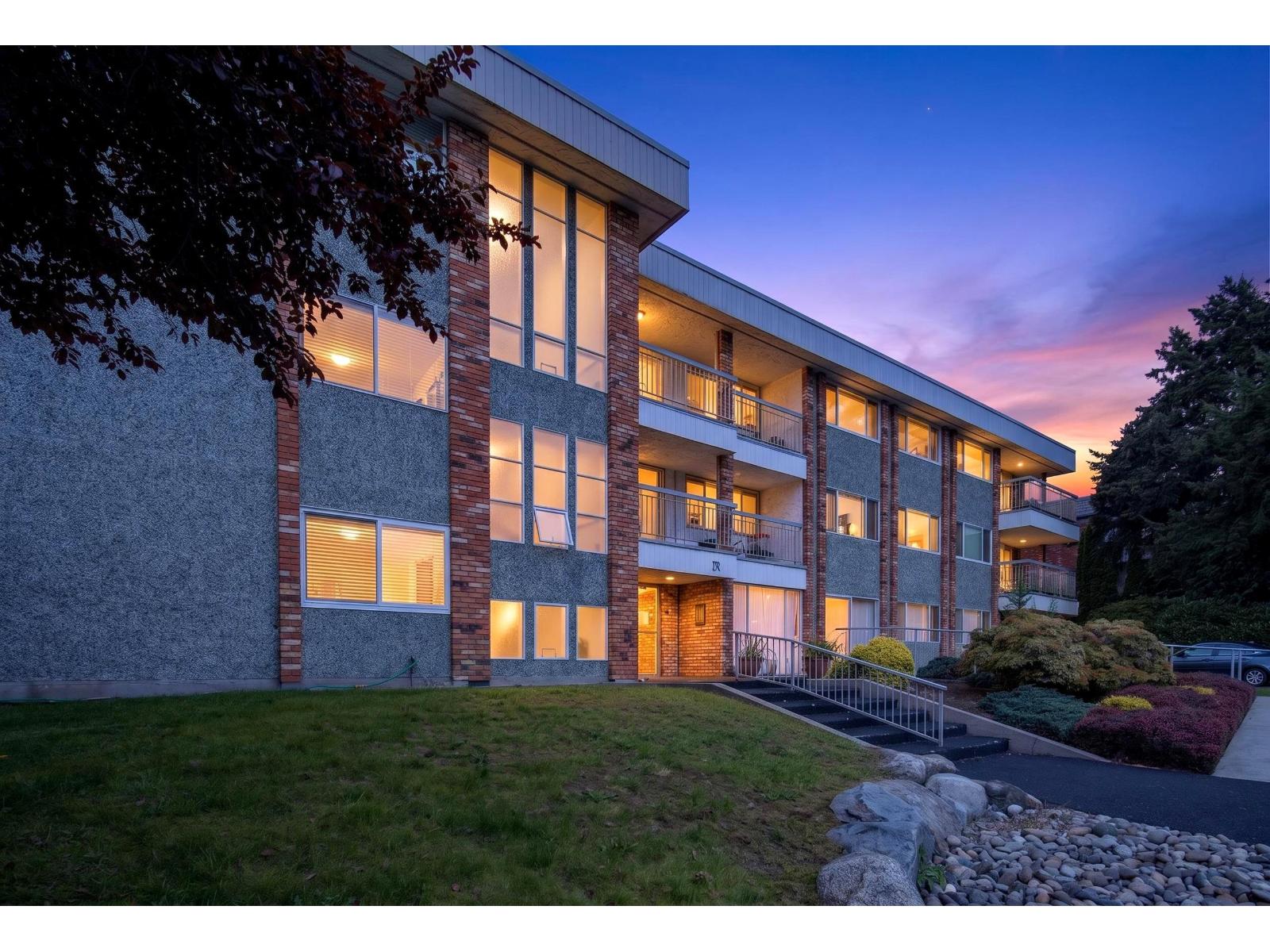 202 1331 Fir Street, White Rock, British Columbia  V4B 4B3 - Photo 24 - R3119945