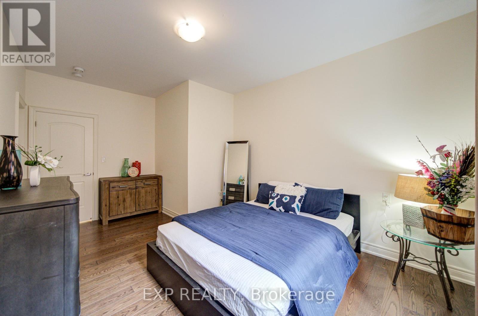 163 Hillsview Drive, Richmond Hill, Ontario  L4C 2R4 - Photo 33 - N13110978