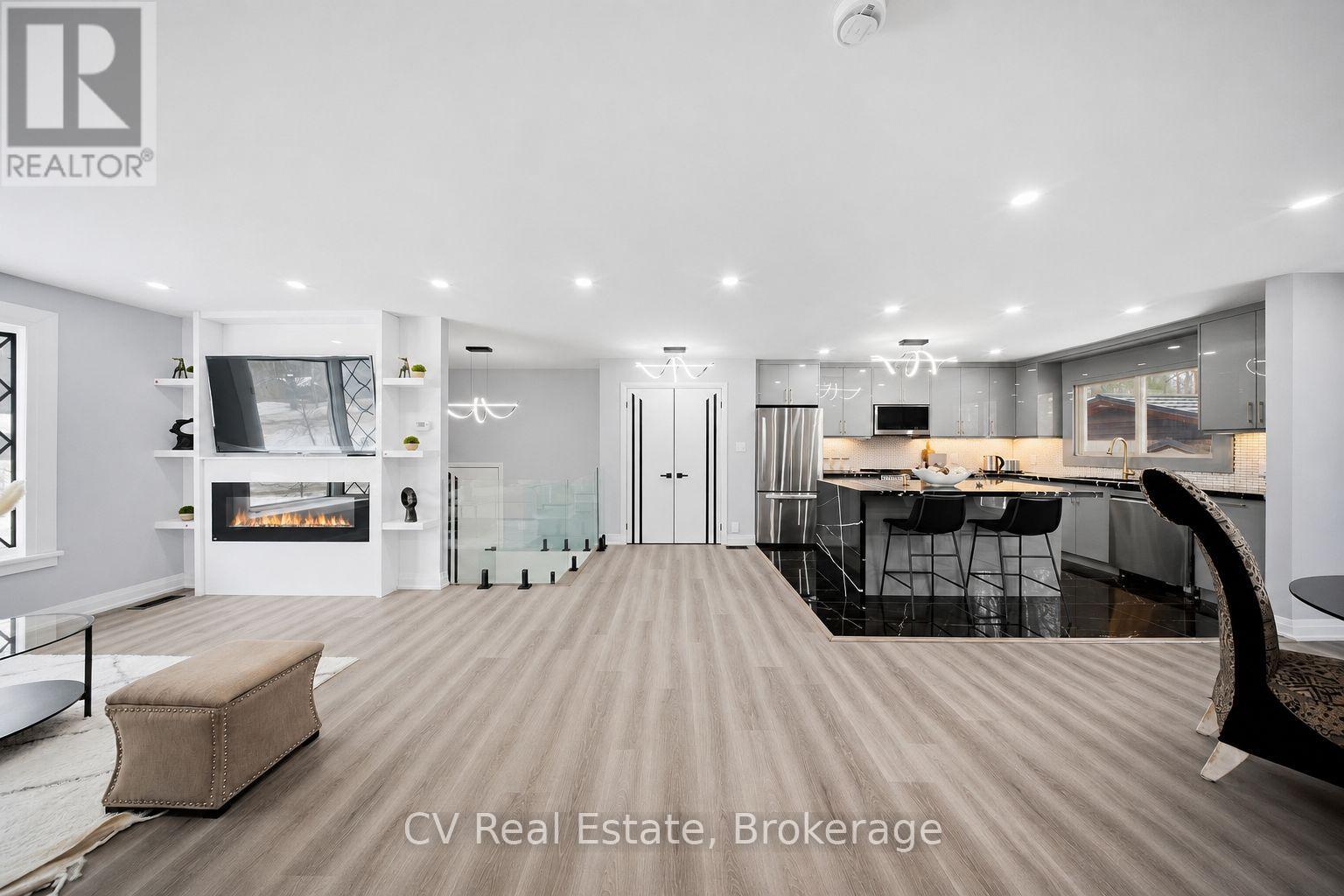 3866 Dixon Road, Innisfil, Ontario  L9S 2R9 - Photo 20 - N13111008