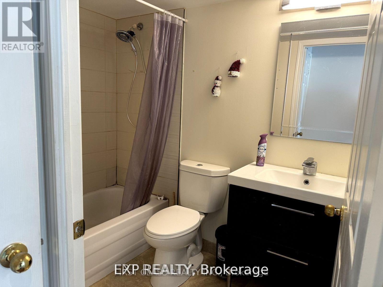 301 - 51 Baffin Crescent, Richmond Hill, Ontario  L4B 4P6 - Photo 12 - N13111038