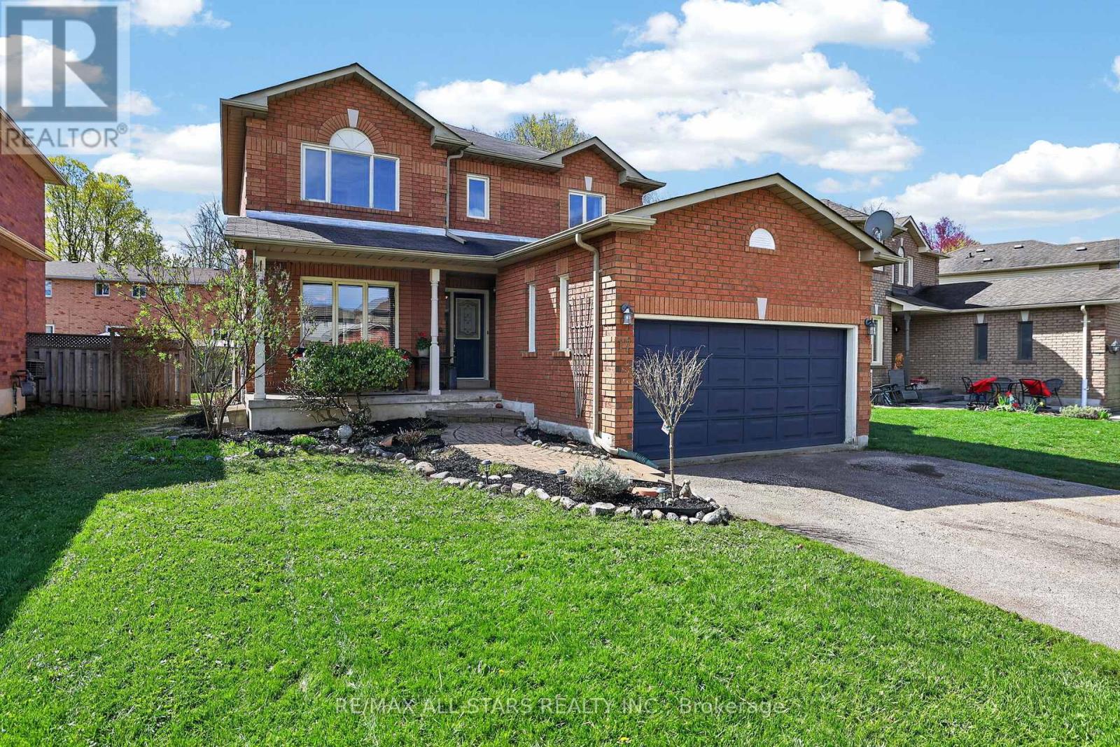 17 MARGARET PLACE, Georgina, Ontario