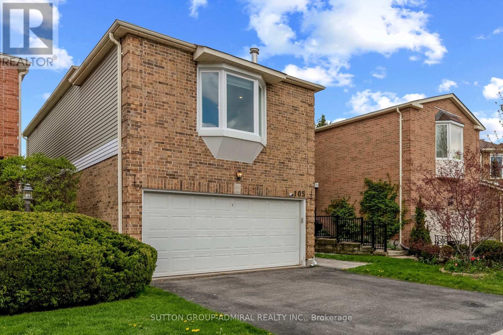 105 CARL TENNEN STREET, Vaughan, Ontario