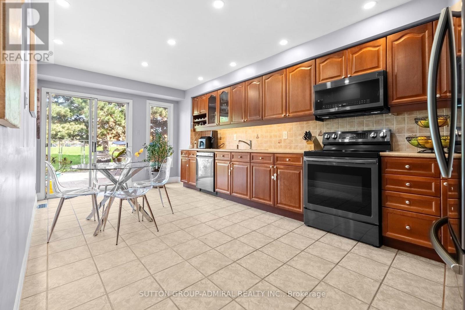 105 Carl Tennen Street, Vaughan, Ontario  L4J 7B9 - Photo 12 - N13111128
