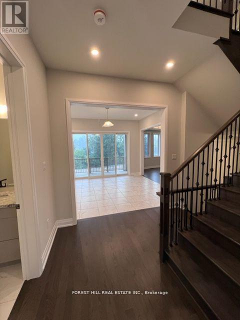 167 Timberline Trail, Aurora, Ontario  L4G 5Z6 - Photo 15 - N13111138
