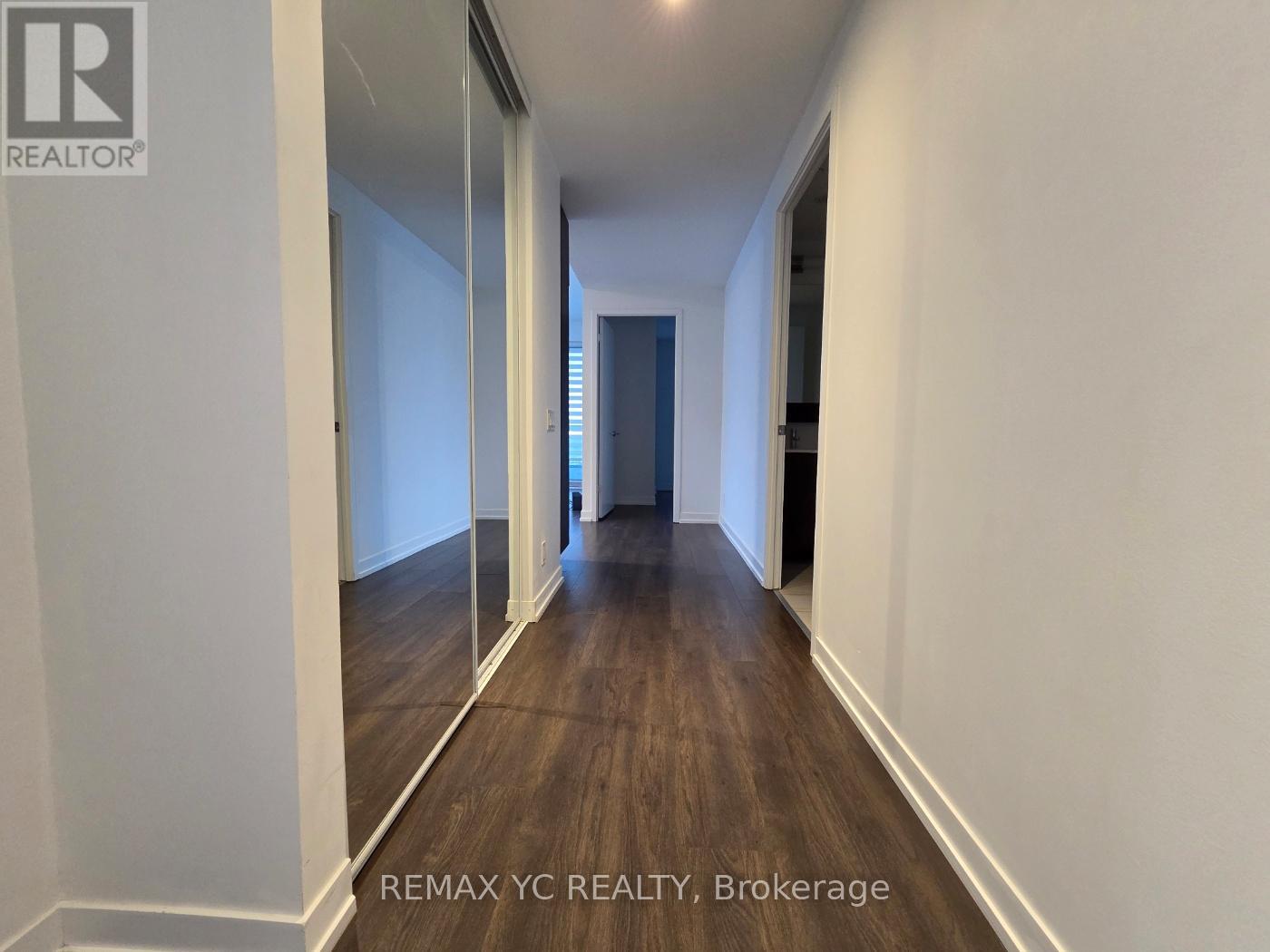 5810 - 5 Buttermill Avenue, Vaughan, Ontario  L4K 0J5 - Photo 2 - N13111204