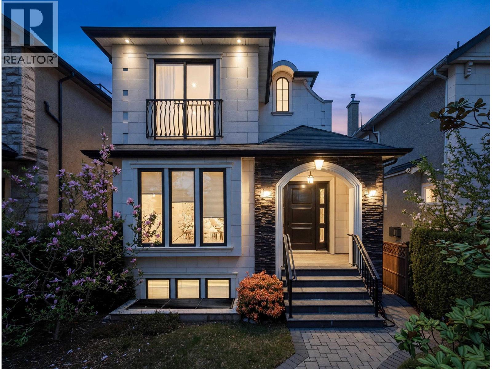 4555 W 9th Avenue, Vancouver, British Columbia  V6R 2E2 - Photo 3 - R3115988