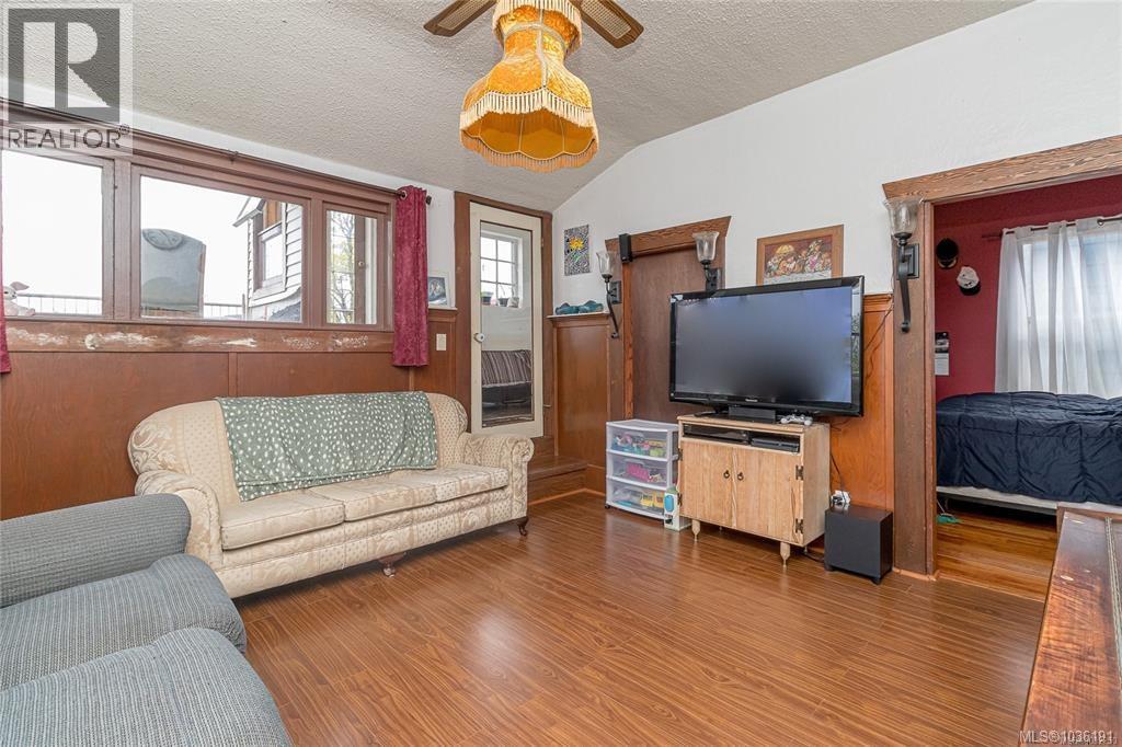 451 Irwin St, Nanaimo, British Columbia  V9R 4X9 - Photo 7 - 1036191