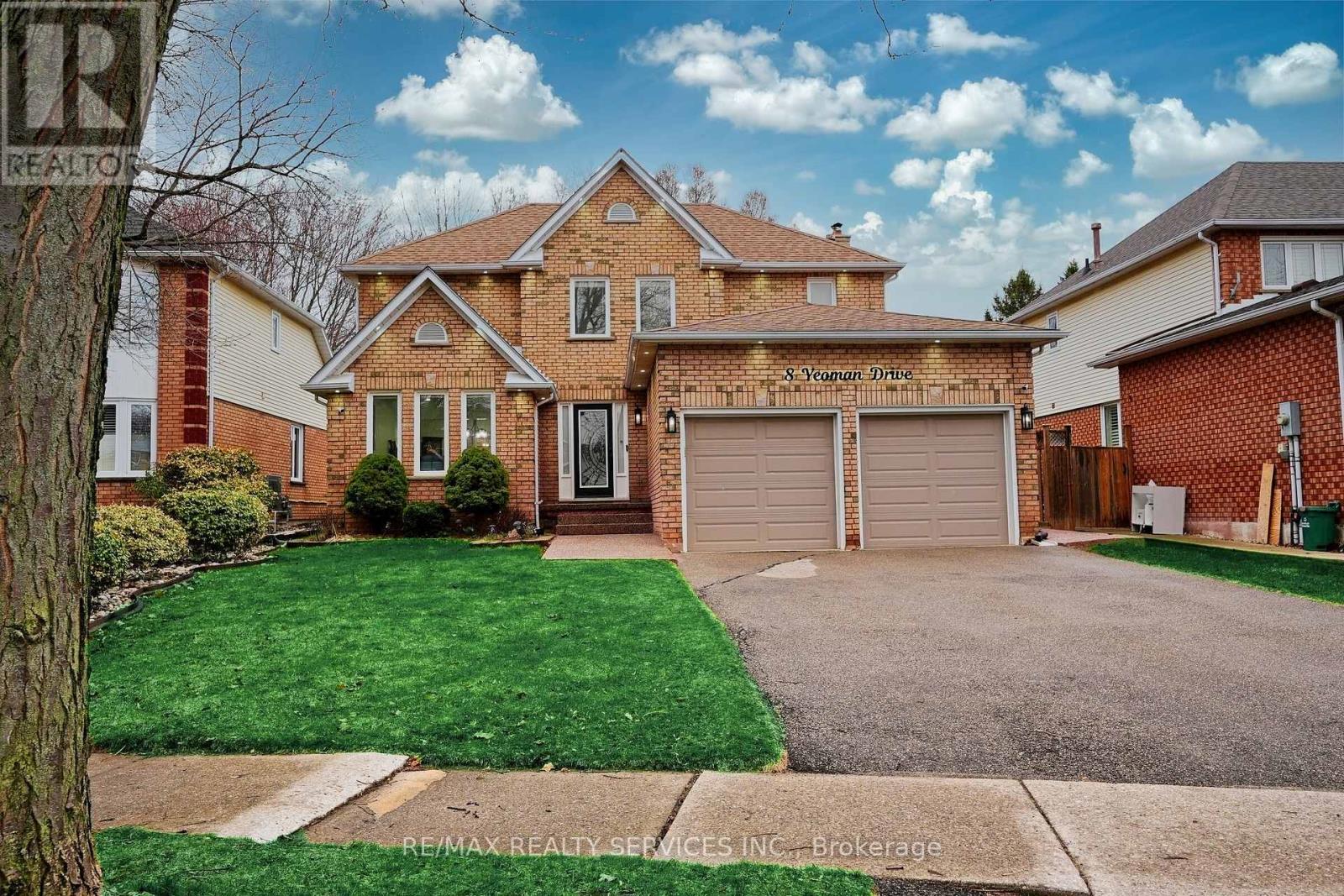 8 YEOMAN DRIVE, Brantford, Ontario