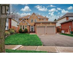 8 YEOMAN DRIVE, Brantford, Ontario