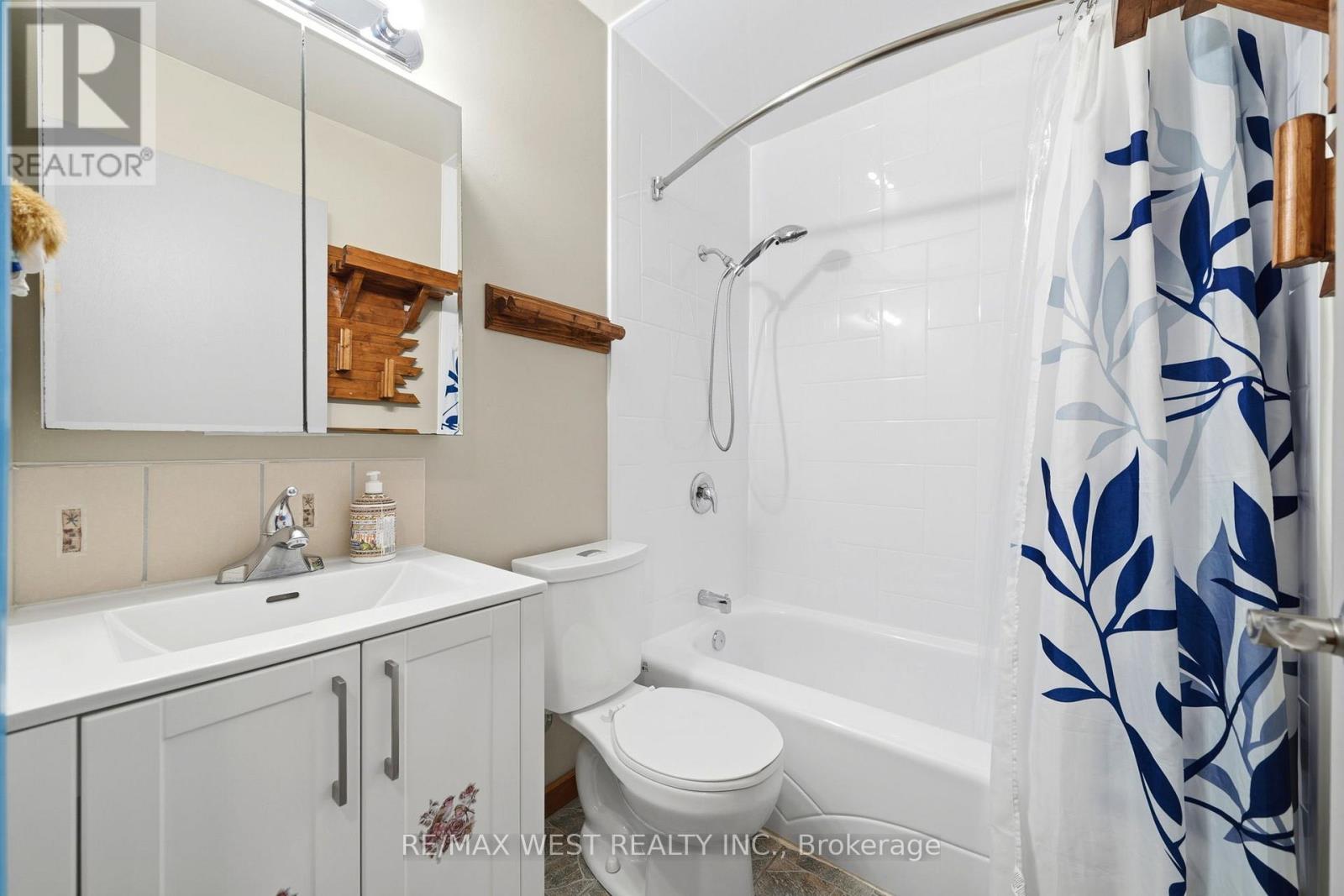 542310 Concession 14 Road, West Grey, Ontario  N0G 1R0 - Photo 11 - X12993540