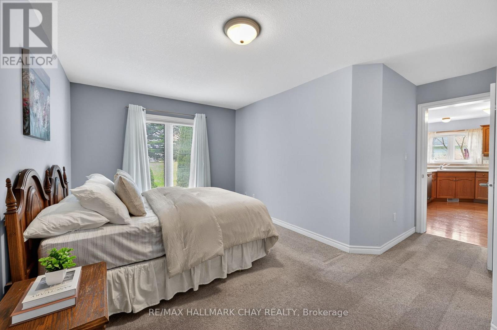 65 Pennsylvania Avenue, Wasaga Beach, Ontario  L9Z 3A8 - Photo 11 - S13111100