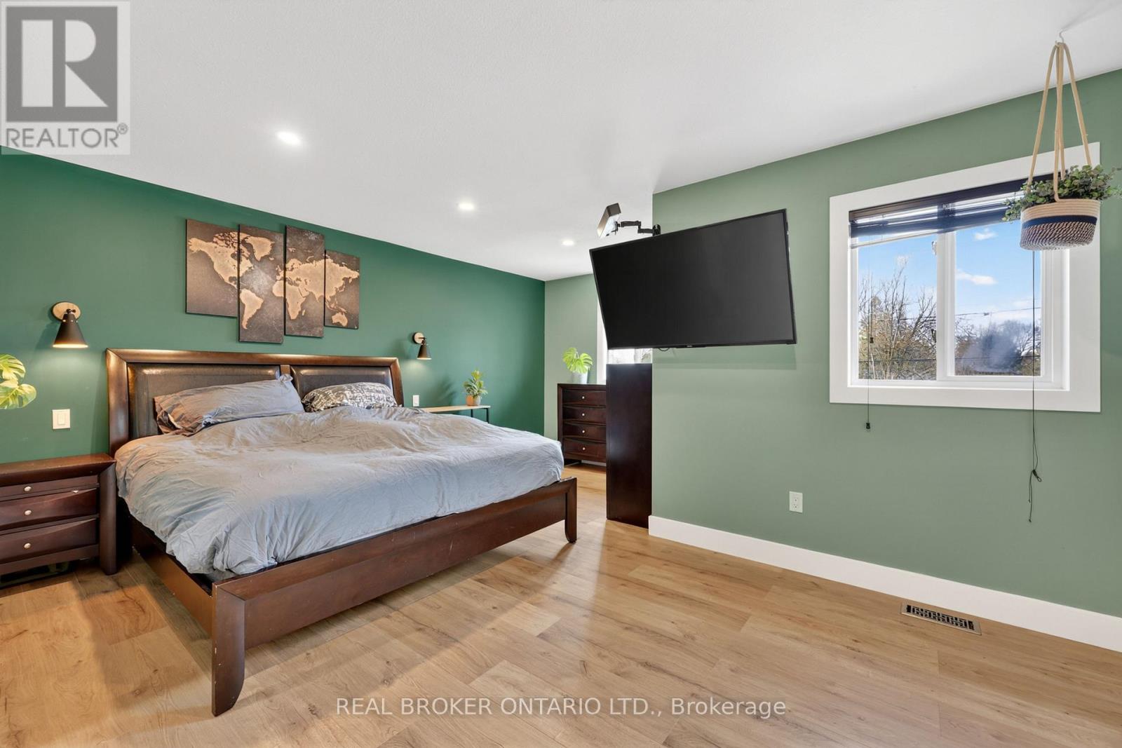 131 James Street E, Orillia, Ontario  L3V 1L7 - Photo 14 - S13111130