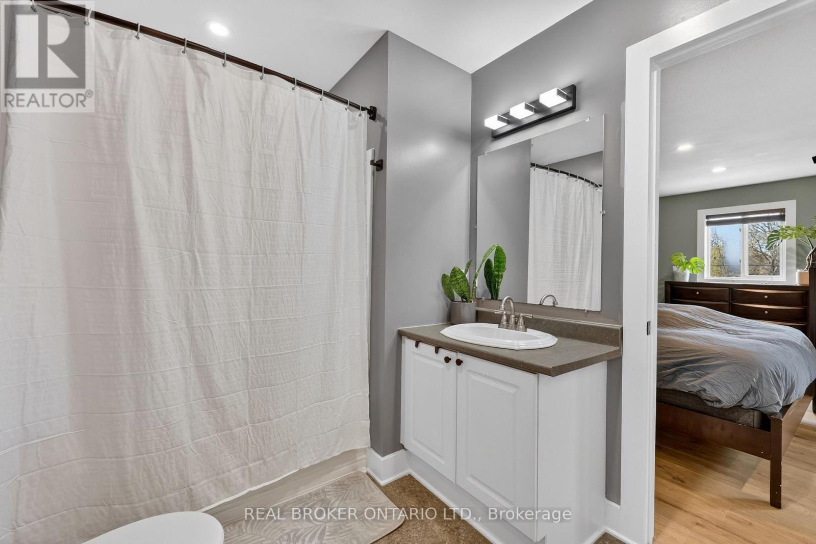 131 James Street E, Orillia, Ontario  L3V 1L7 - Photo 17 - S13111130