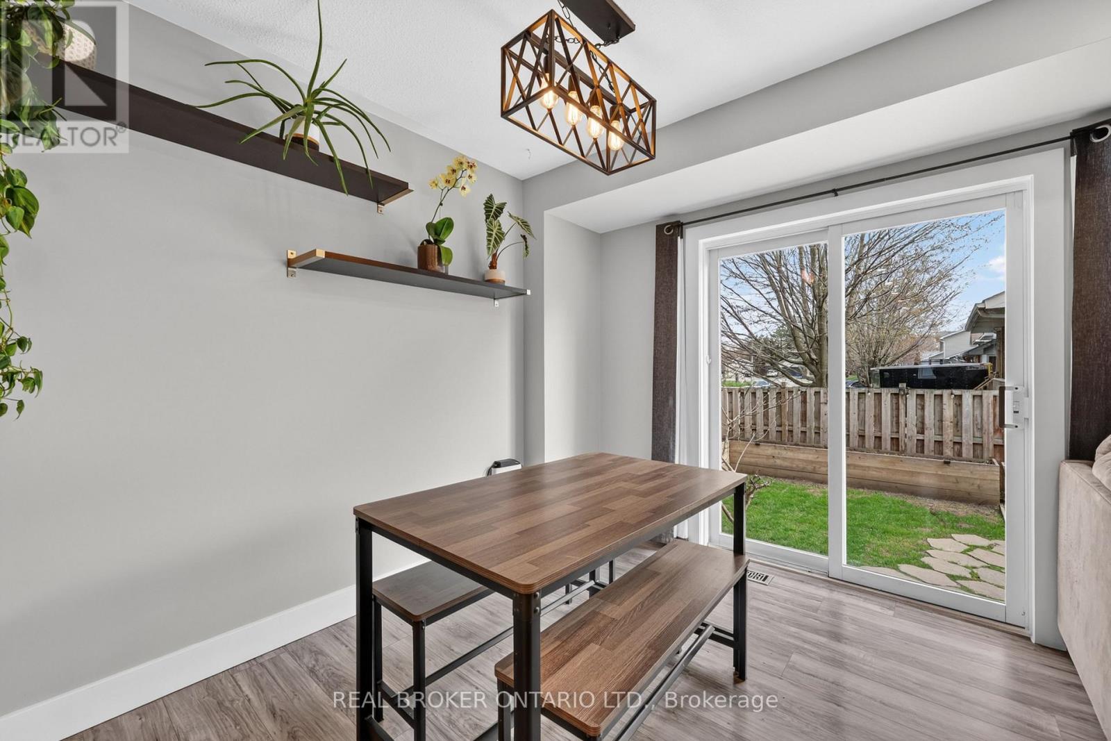 131 James Street E, Orillia, Ontario  L3V 1L7 - Photo 9 - S13111130