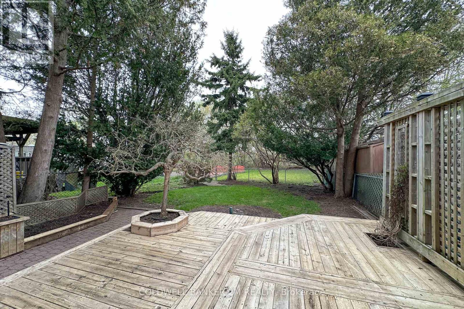 315 Durham Court, Oshawa, Ontario  L1J 5R5 - Photo 23 - E13110432