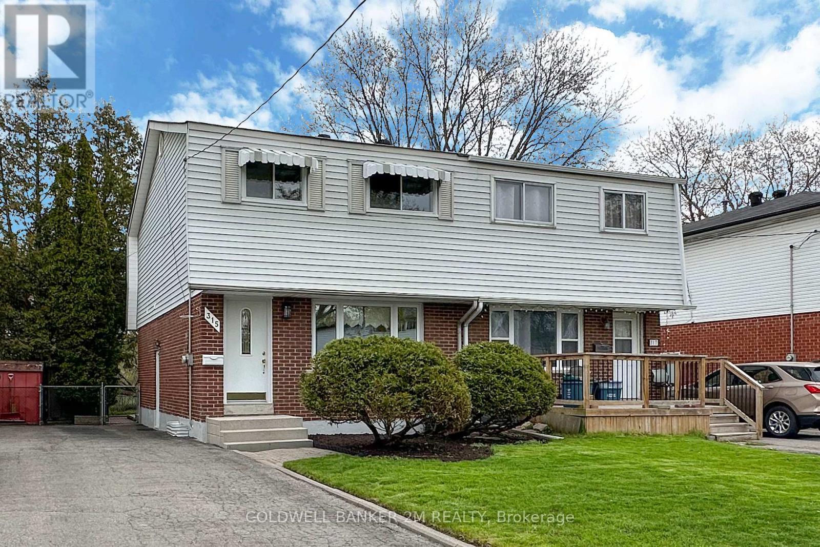 315 DURHAM COURT, Oshawa, Ontario