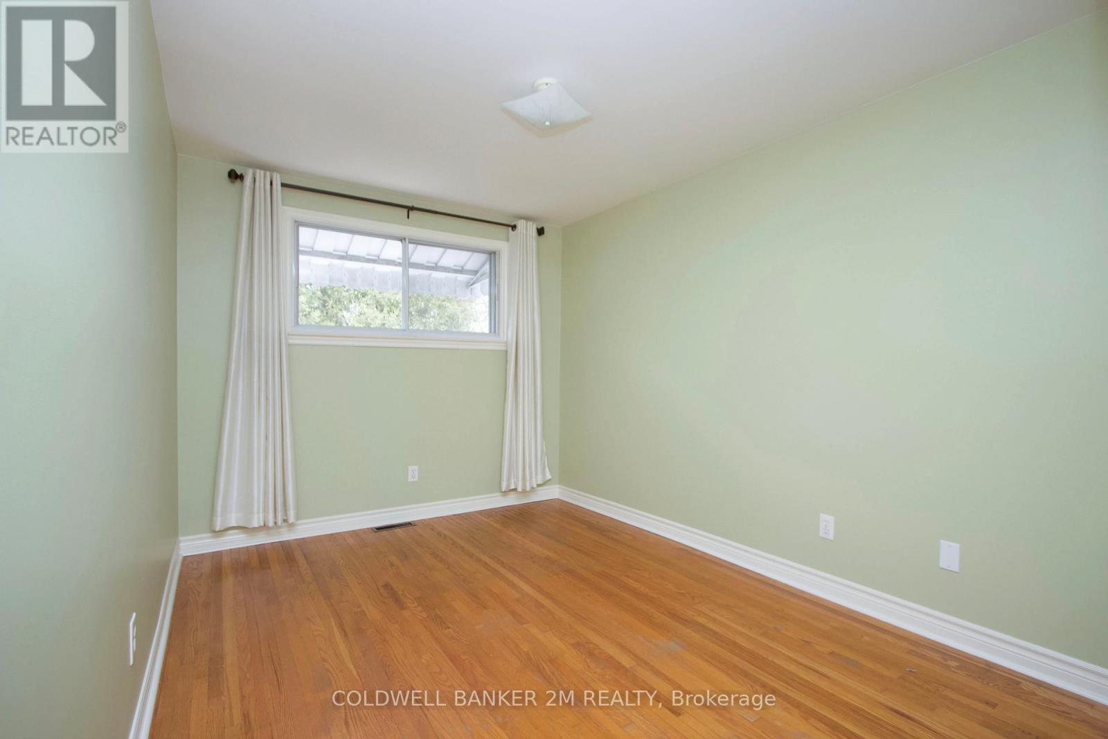 315 Durham Court, Oshawa, Ontario  L1J 5R5 - Photo 15 - E13110432