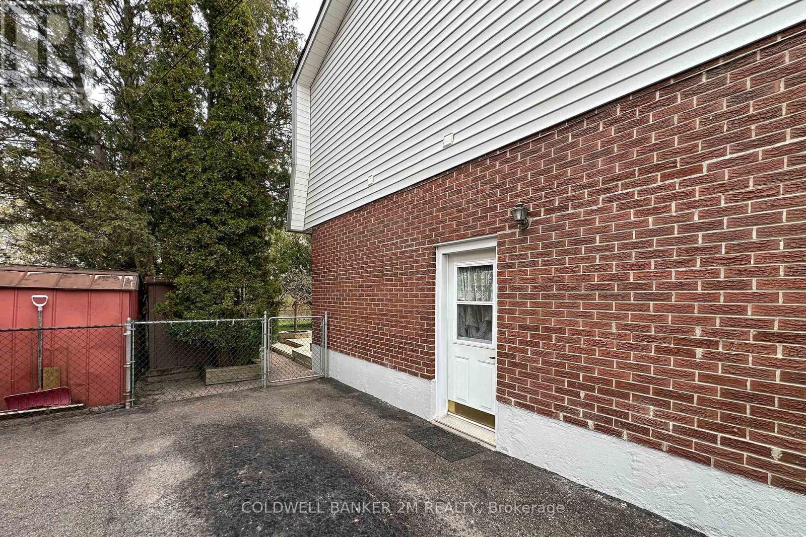 315 Durham Court, Oshawa, Ontario  L1J 5R5 - Photo 28 - E13110432