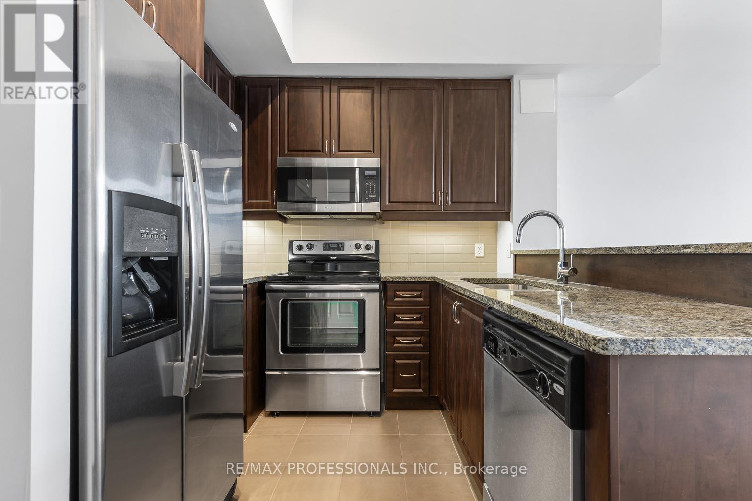 1104 - 1135 Royal York Road, Toronto, Ontario M9A 0C3 - Photo 3 - W13110900