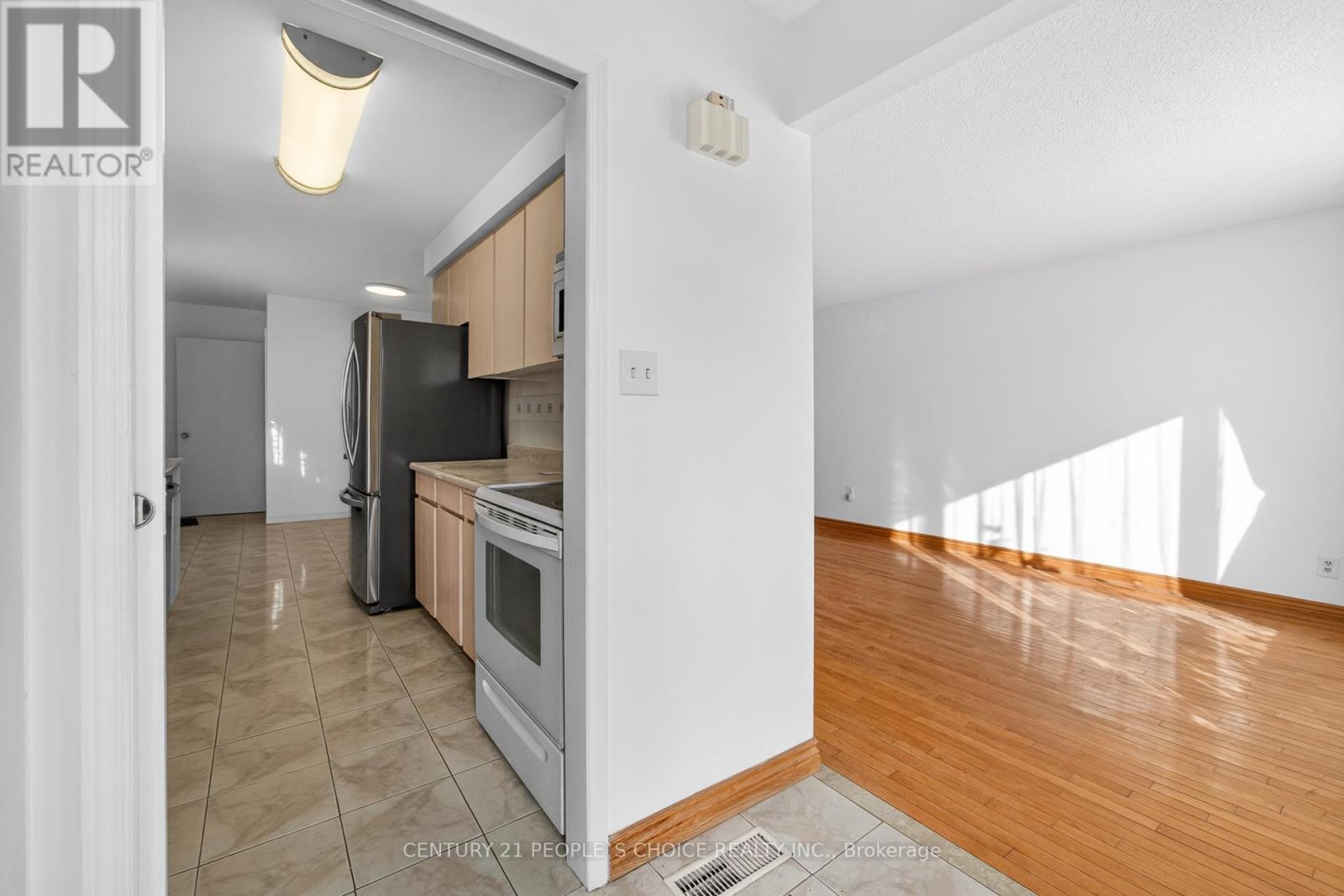 3404 Monica Drive, Mississauga, Ontario  L4T 3E7 - Photo 2 - W13110958