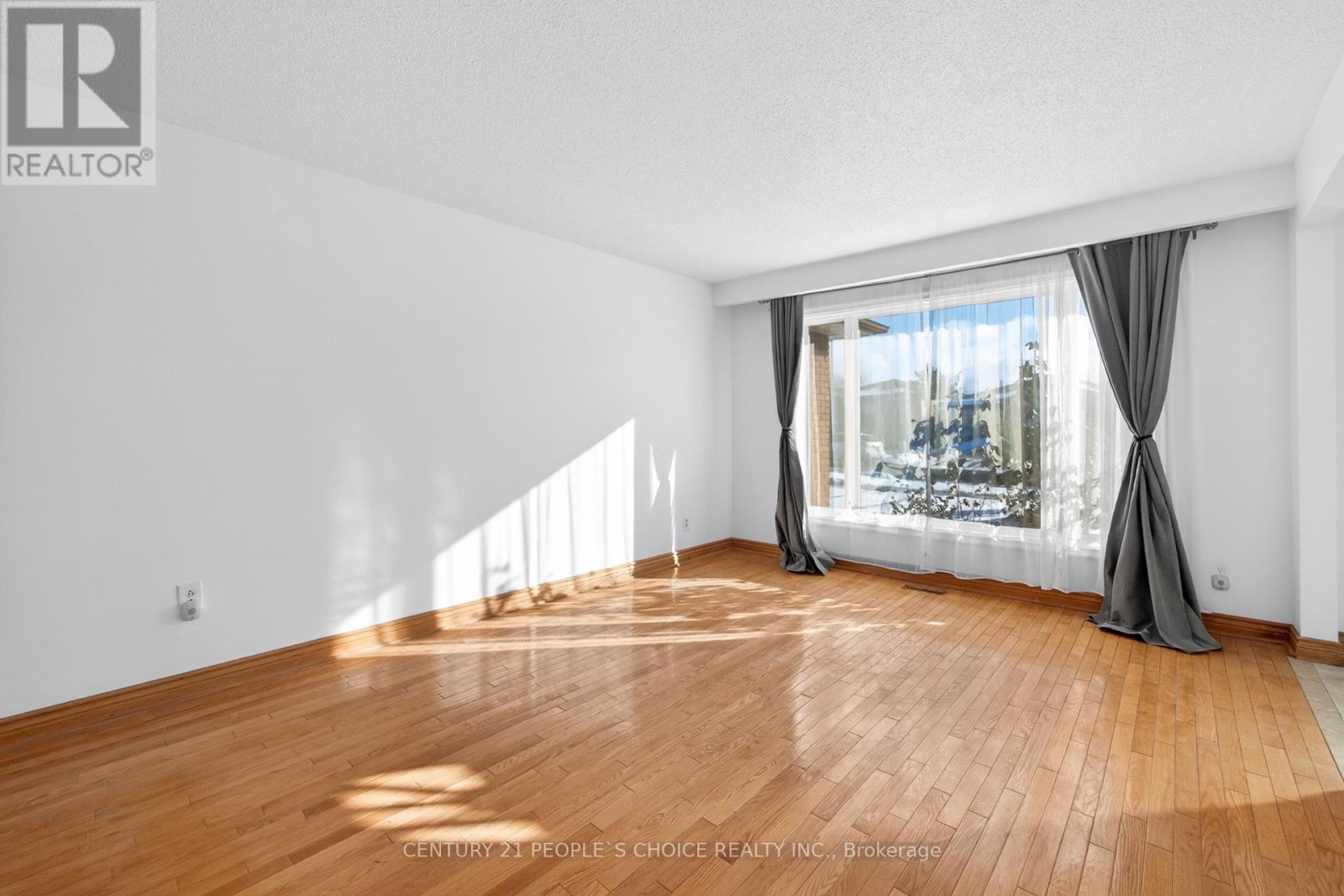 3404 Monica Drive, Mississauga, Ontario  L4T 3E7 - Photo 8 - W13110958