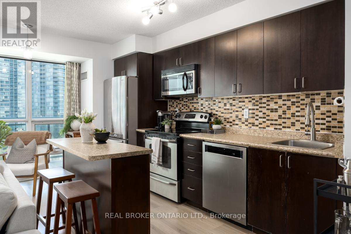 1214 - 155 Legion Road N, Toronto, Ontario  M8Y 0A7 - Photo 12 - W13111036