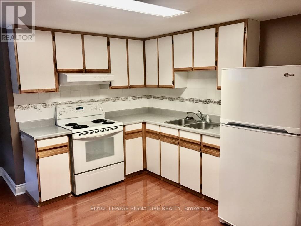 Lower - 2667 Sherhill Drive, Mississauga, Ontario  L5J 3Z2 - Photo 8 - W13111046